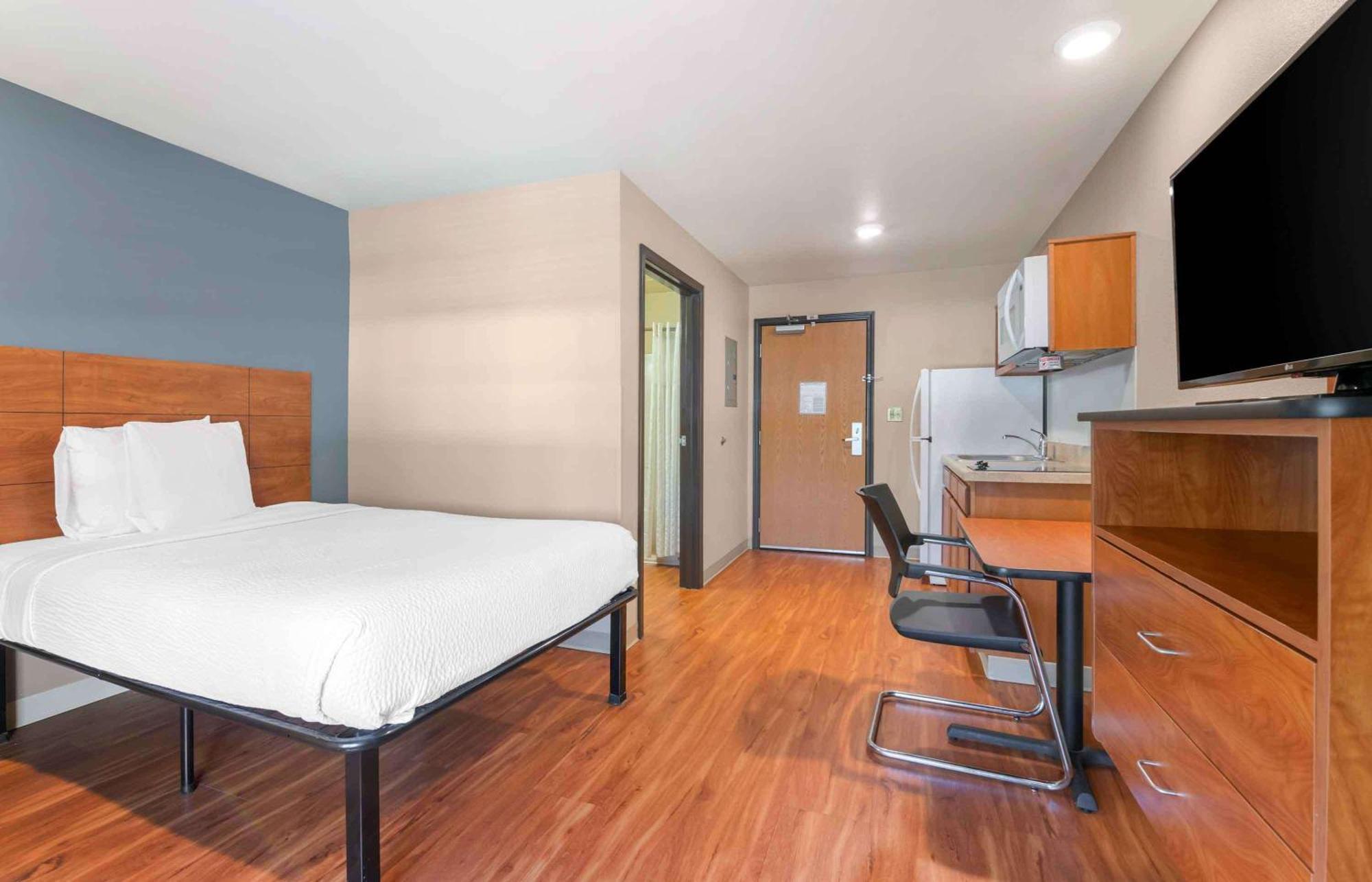 Extended Stay America Select Suites - Oklahoma City - Southeast Мур Екстериор снимка