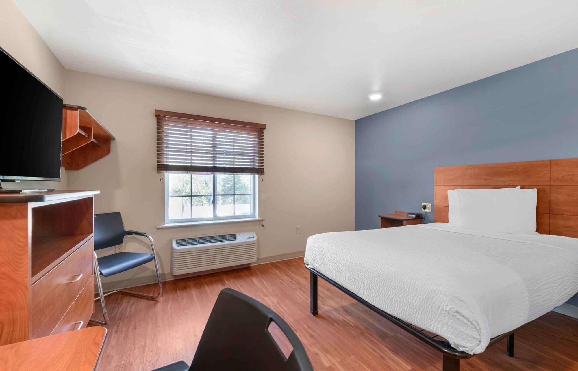 Extended Stay America Select Suites - Oklahoma City - Southeast Мур Екстериор снимка