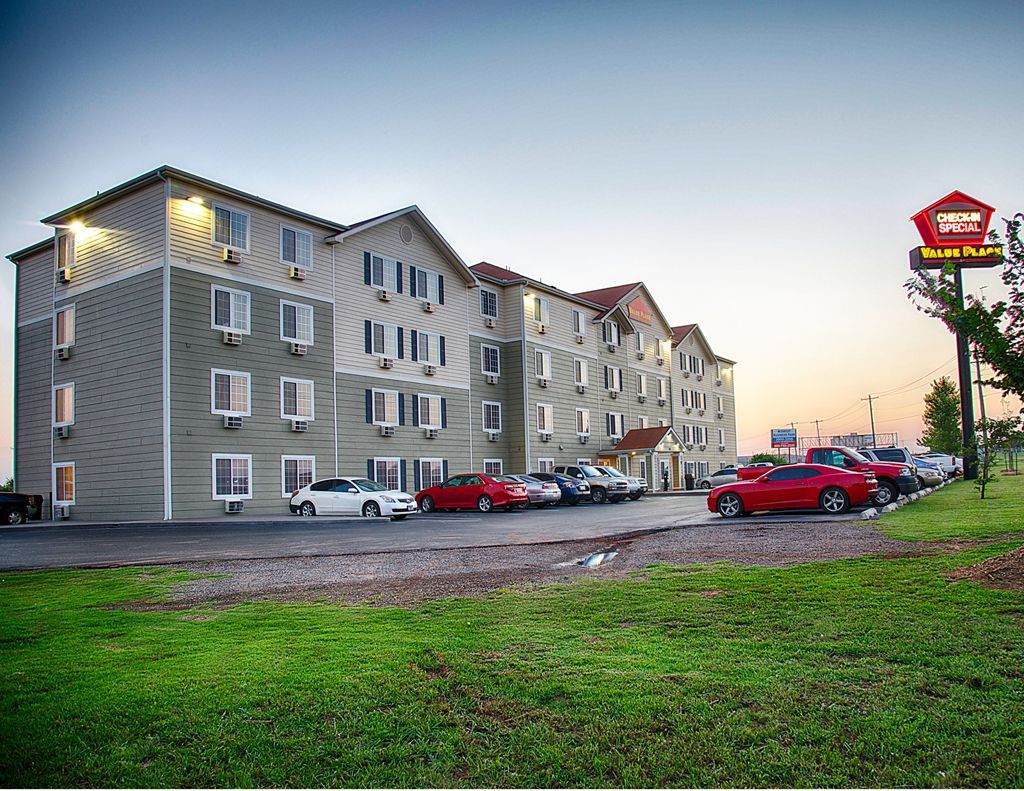 Extended Stay America Select Suites - Oklahoma City - Southeast Мур Екстериор снимка