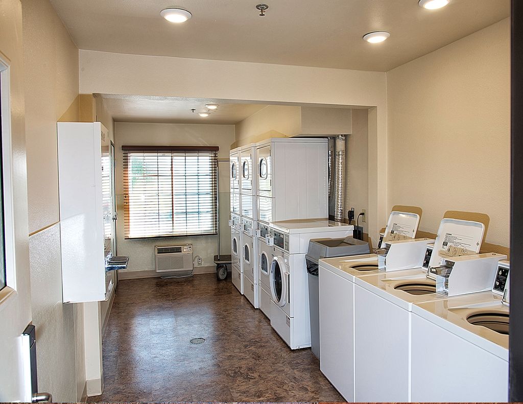 Extended Stay America Select Suites - Oklahoma City - Southeast Мур Съоръжения снимка