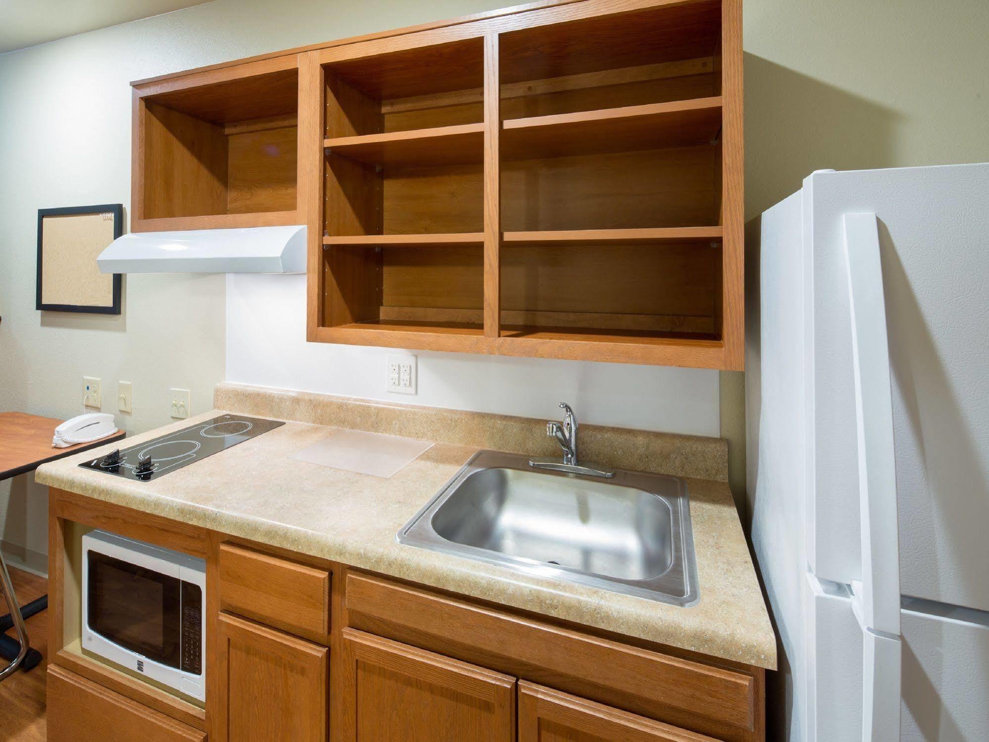 Extended Stay America Select Suites - Oklahoma City - Southeast Мур Екстериор снимка